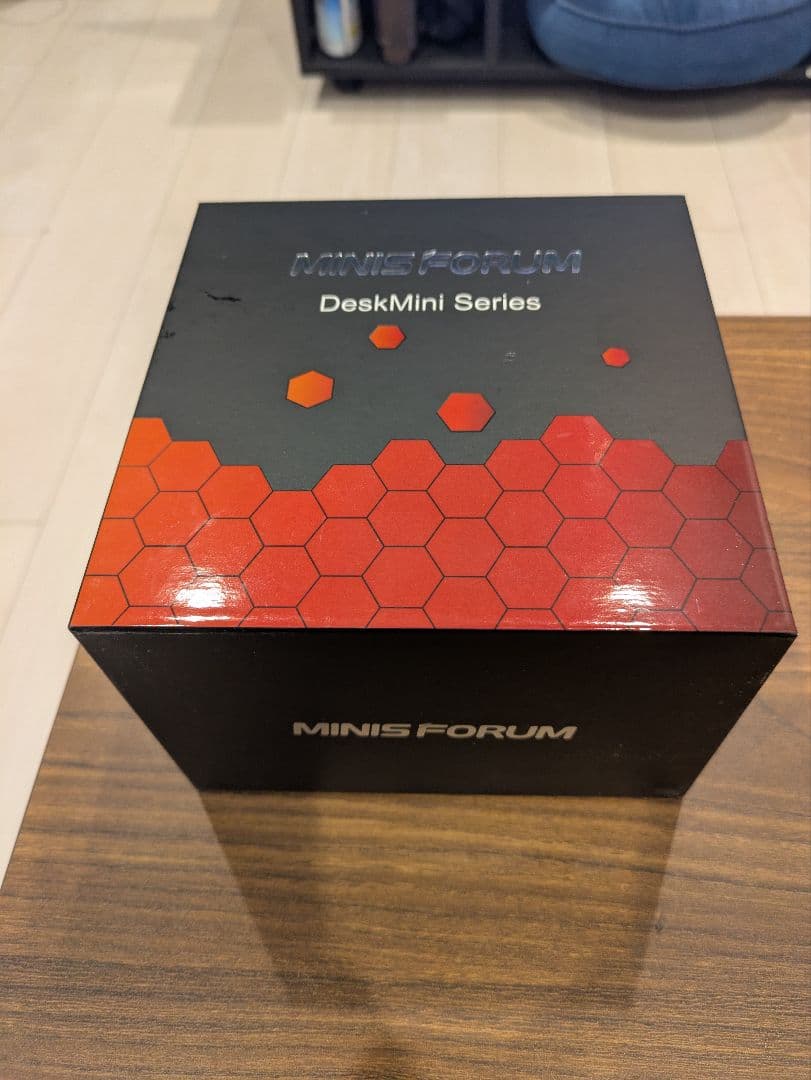 ミニPC MINISFORUM UM350