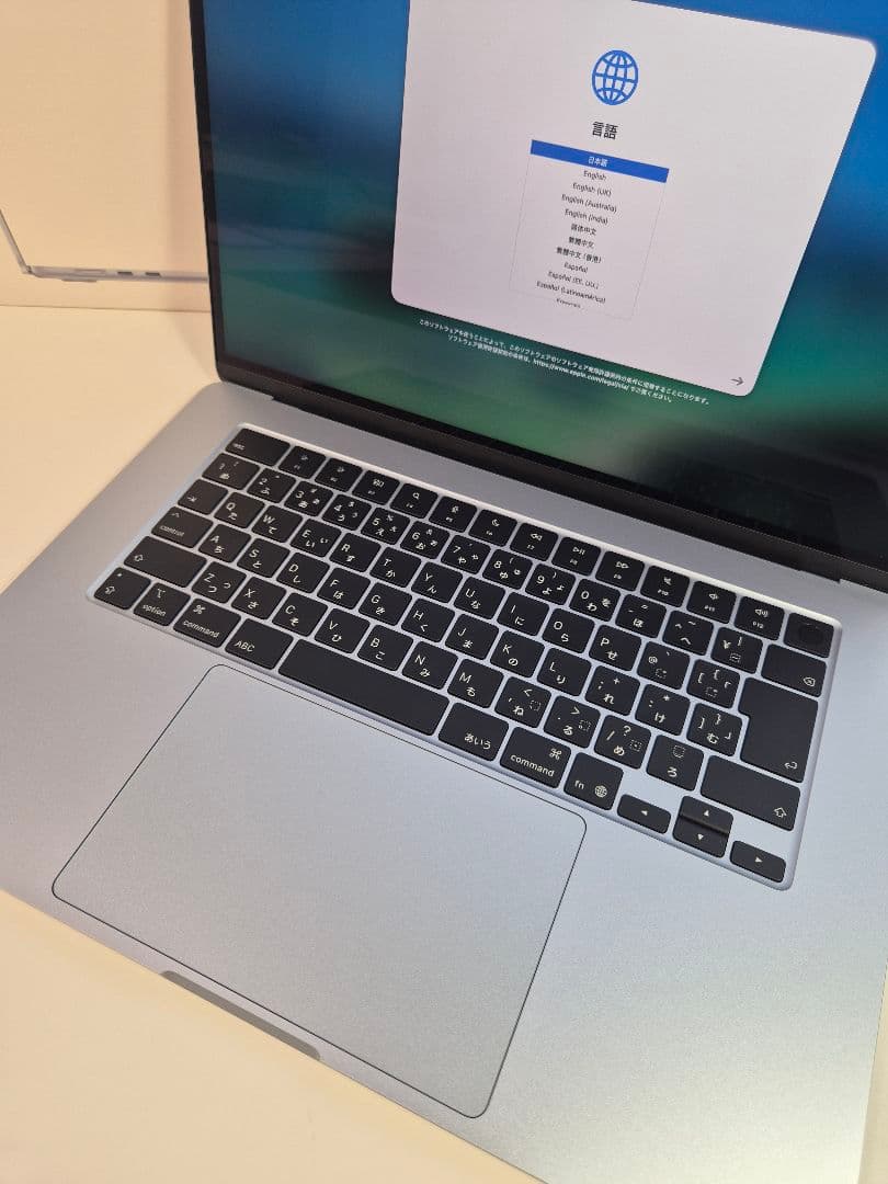 【美品】MacBook Air 15インチ M4 16GB スカイブルー