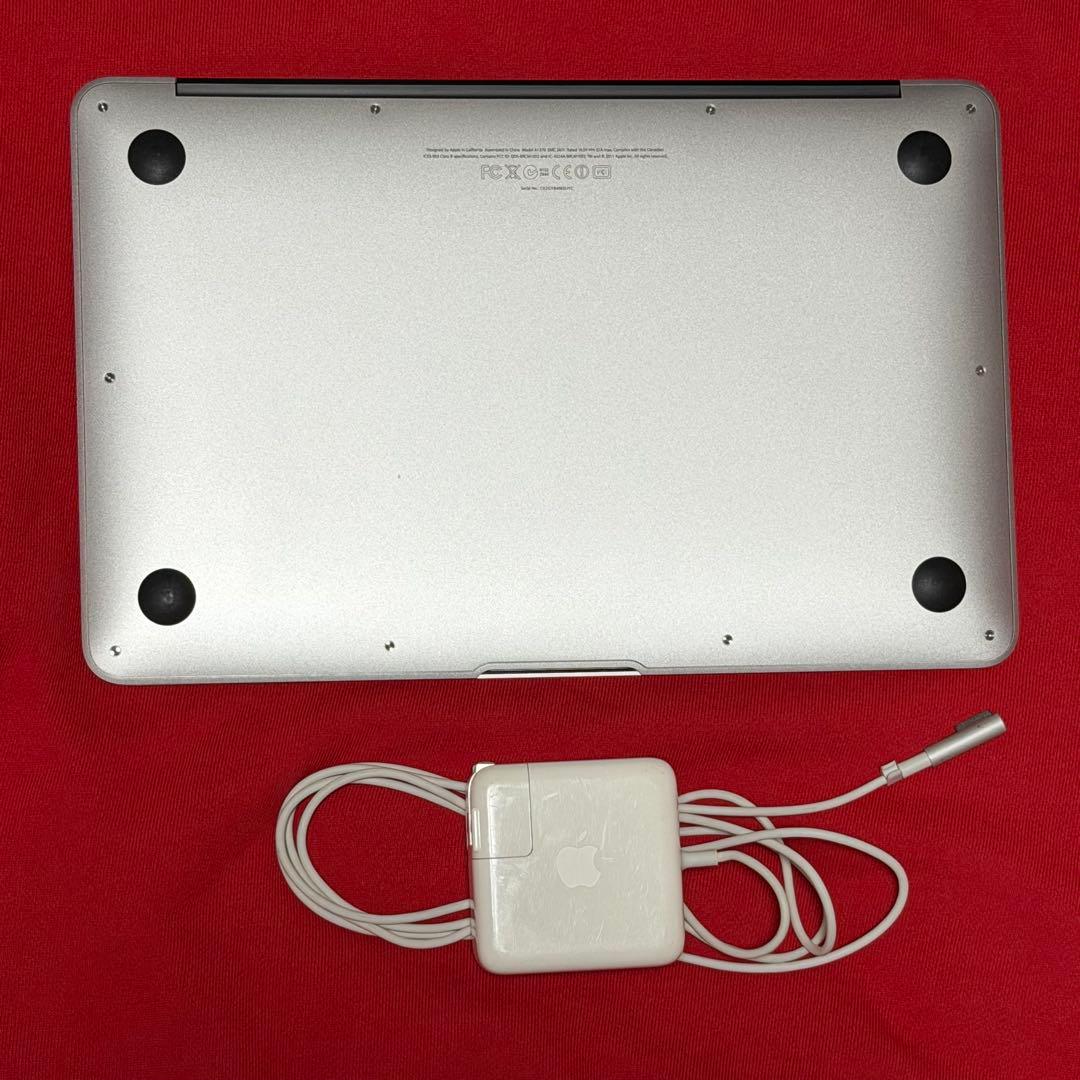MacBook Air 2011年モデル　11インチ