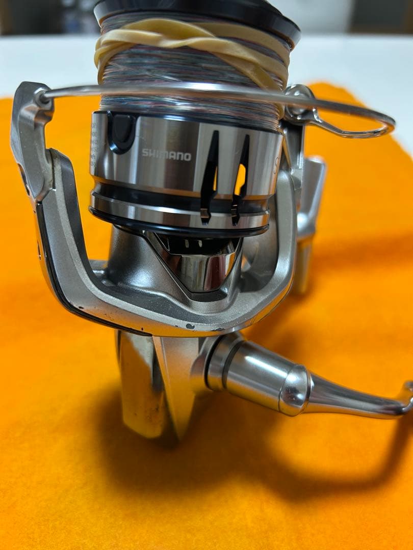 SHIMANO STRADIC 4000MHG スピニングリール