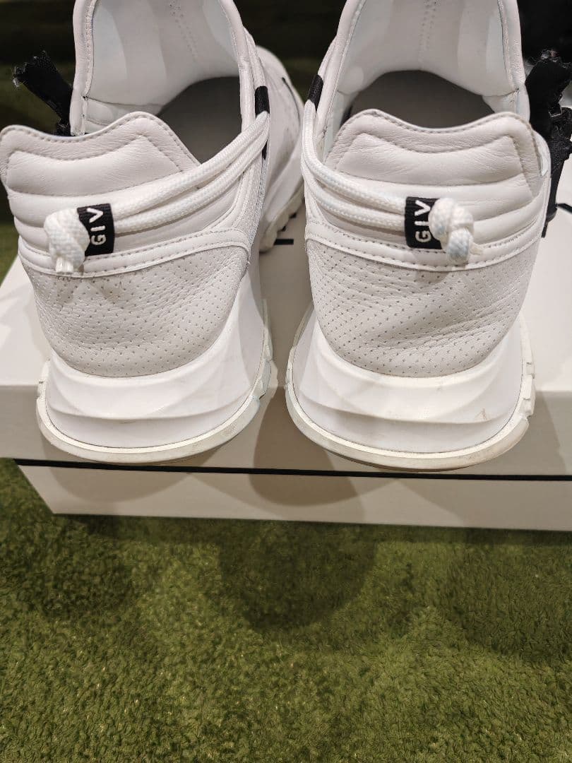 k1518　GIVENCHY ホワイト ブラック スニーカー　43