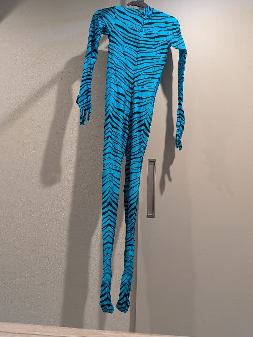 ☆　女性サイズ・水色ゼブラ柄全身タイツ　☆　ZENTAI、コスプレ、戦隊