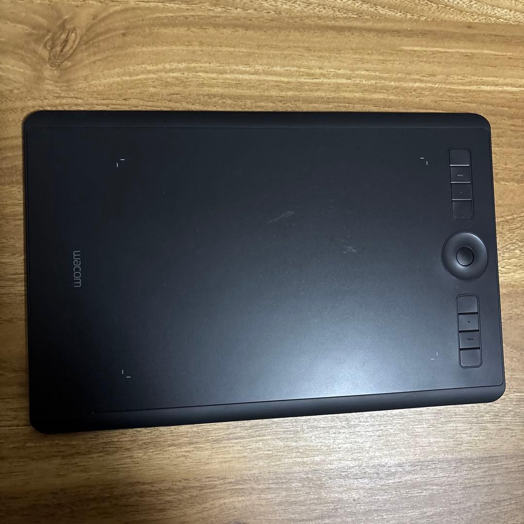 Wacom Intuos Pro Mサイズペンタブレット 本体