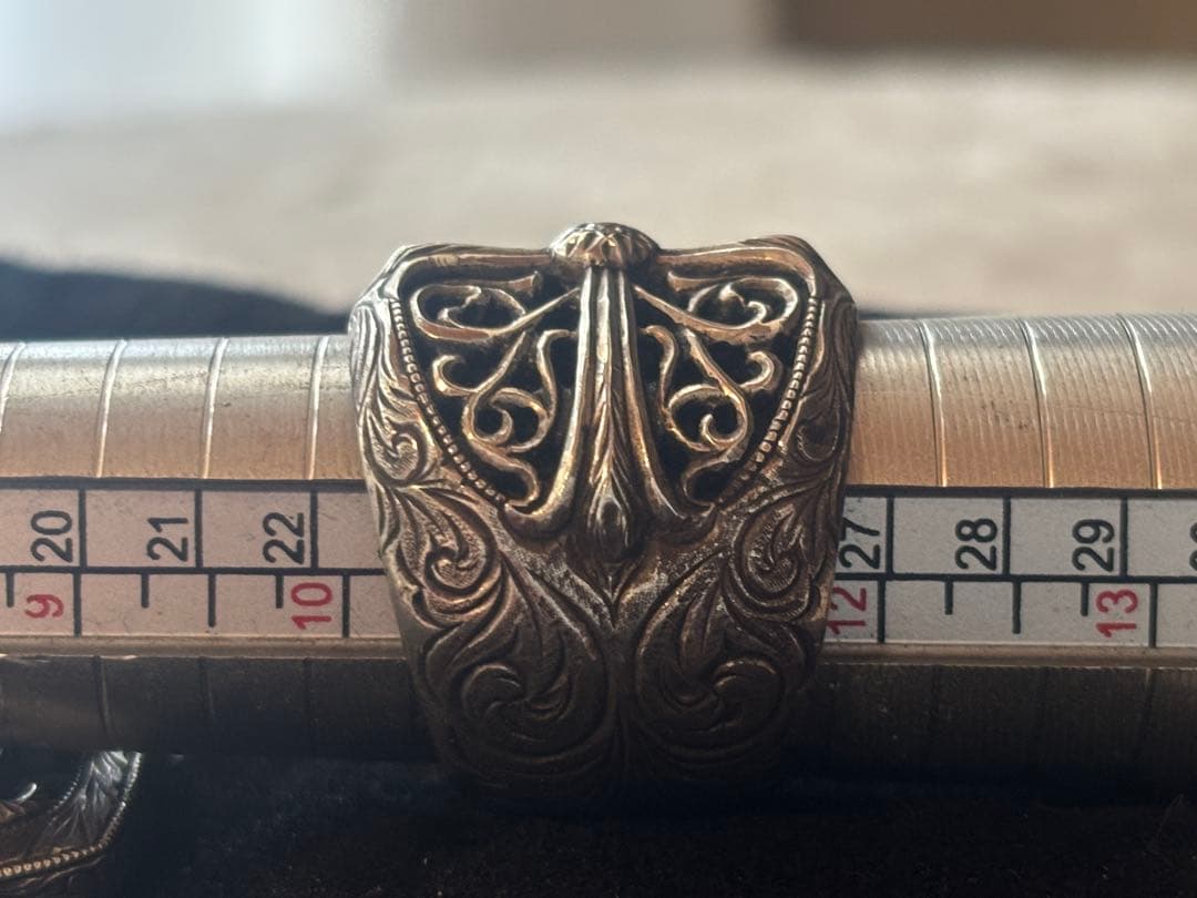 てんころ様用　クロムハーツ　クラシックオーバルクロスリング　彫金カスタム