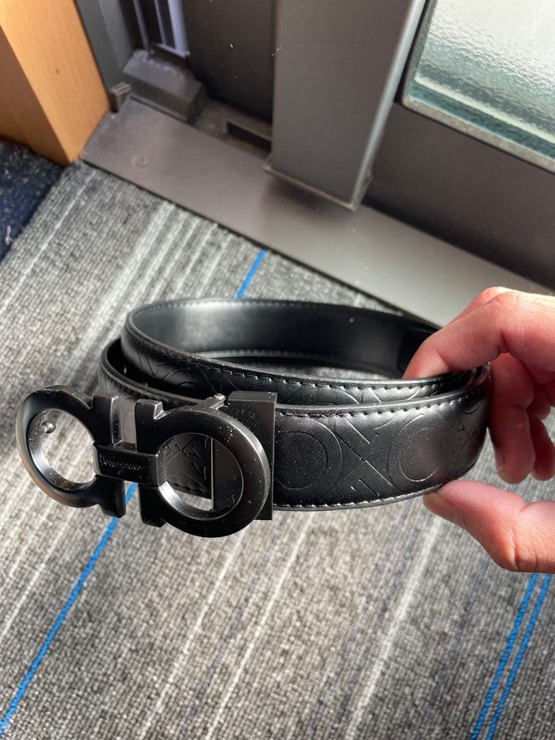 小物 Ferragamo leather big emboss belt