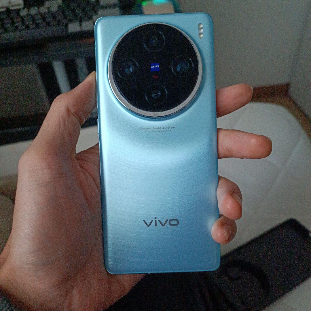 vivo X100 Pro 12/256GBスマートフォン