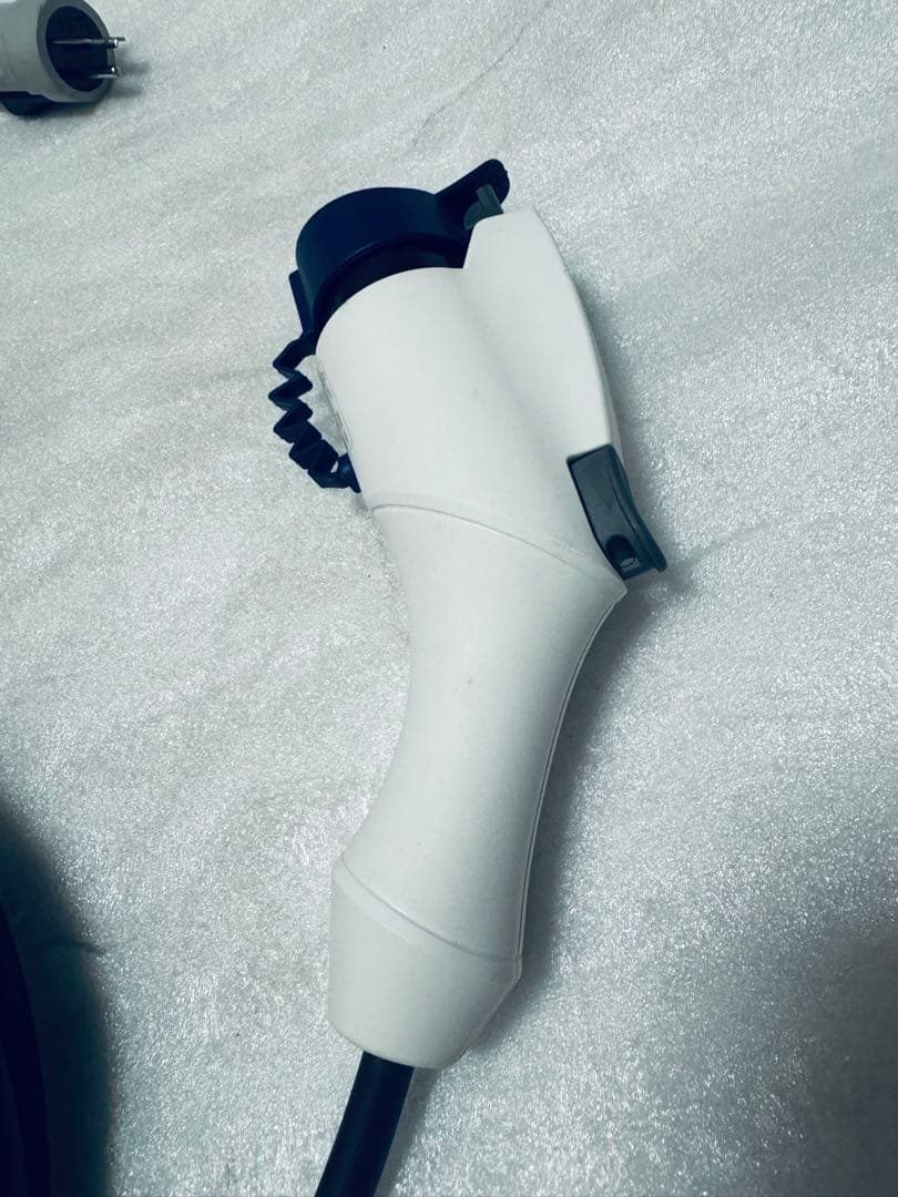 日産リーフ充電ケーブル 3NK5E 164