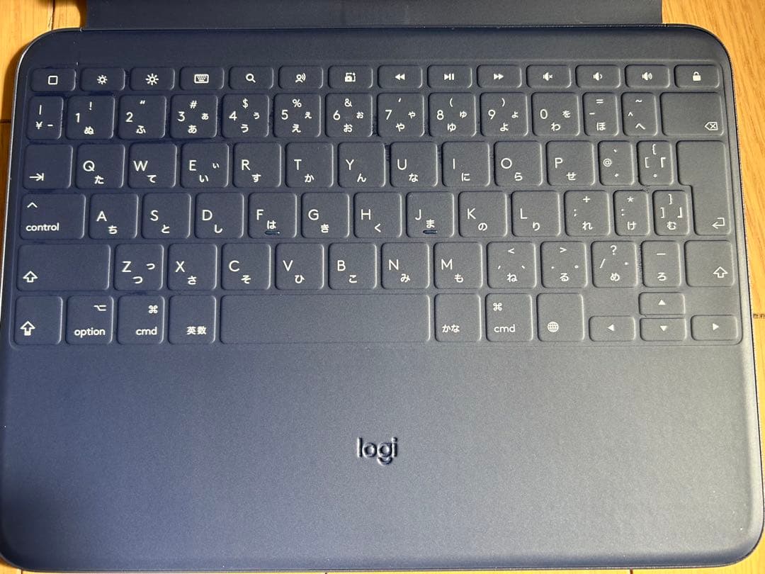 Logitech Rugged Combo 4 iPad (第10世代)