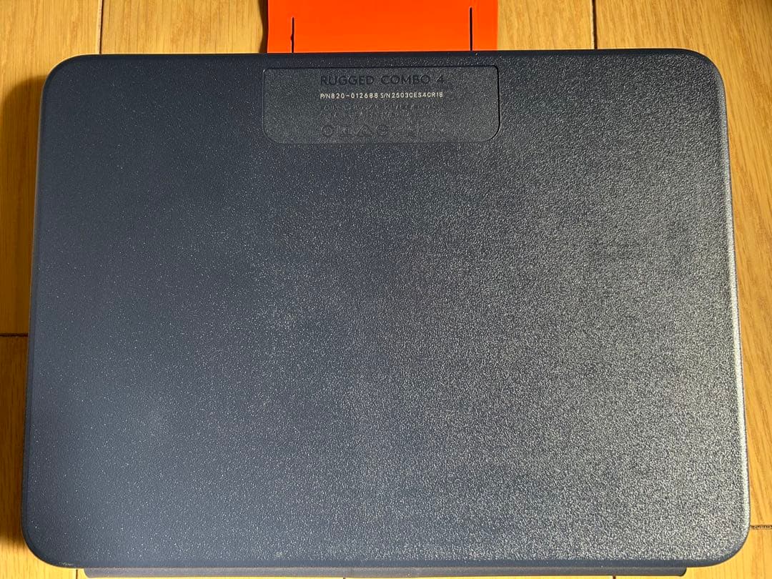 Logitech Rugged Combo 4 iPad (第10世代)