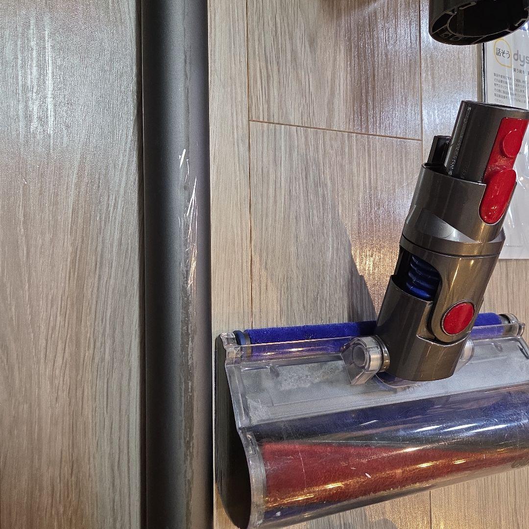 dyson　v8 fluffy+ ダイソン　掃除機　スティック　クリーナー