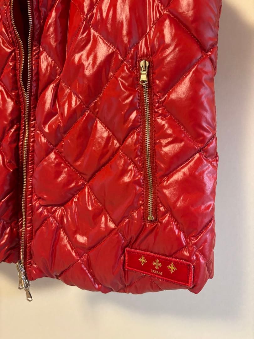 美品タトラスサイズ2リバーシブルリアルファーダウンベスト赤レッド冬