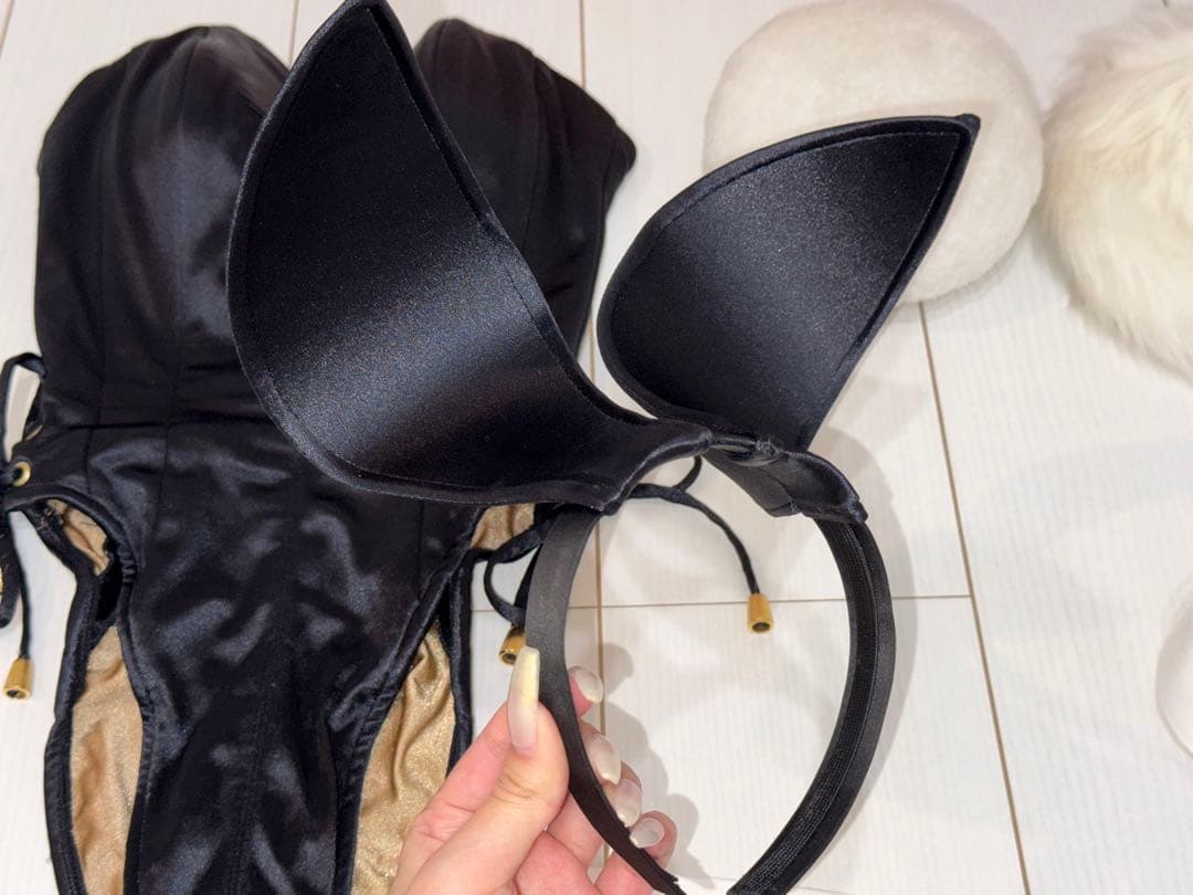 バニーガール コスチューム サテン 黒 アトリエダーム バニースーツ