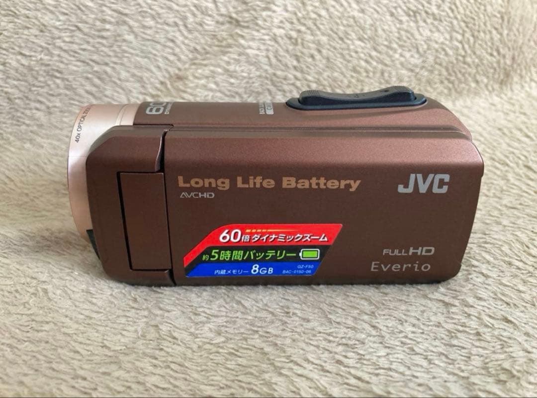 JVC JVCケンウッド　ビデオカメラ/GZ-F50/ ケース付き