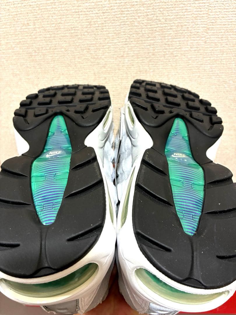 【新品未使用】AIR MAX 95 LV8 GRAPE SNAKESKIN