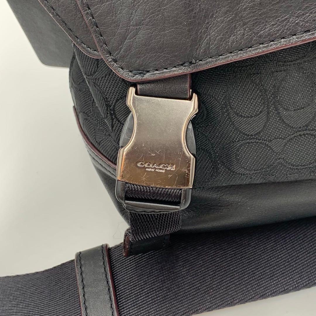 極美品 コーチ リビングトン シグネチャー レザー メッセンジャーバッグ メンズ