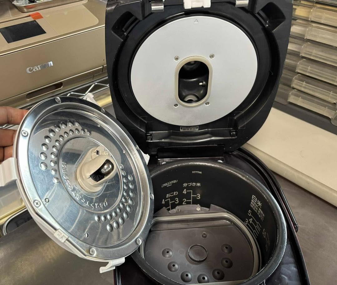 HITACHI 日立 炊飯容量 RZ-TS103M1.0L 5.5合炊きUsed