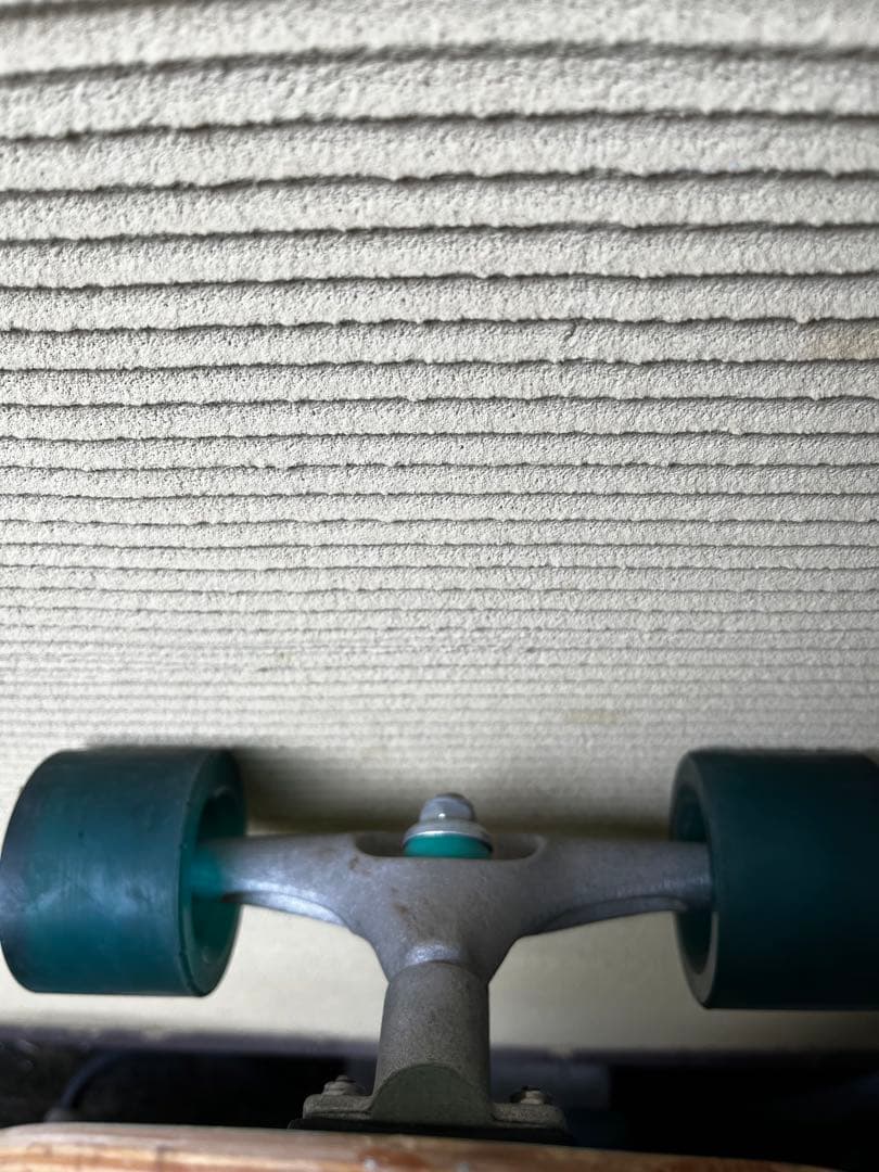 きむ carver カーヴァー スケートボード