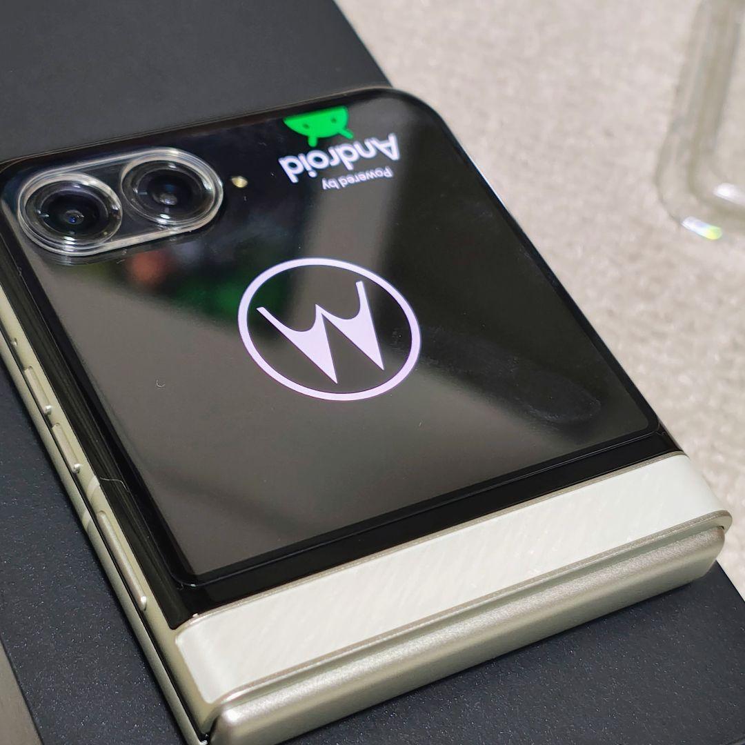 motorola razr 60 国内版 SIMフリー ライトスカイホワイト