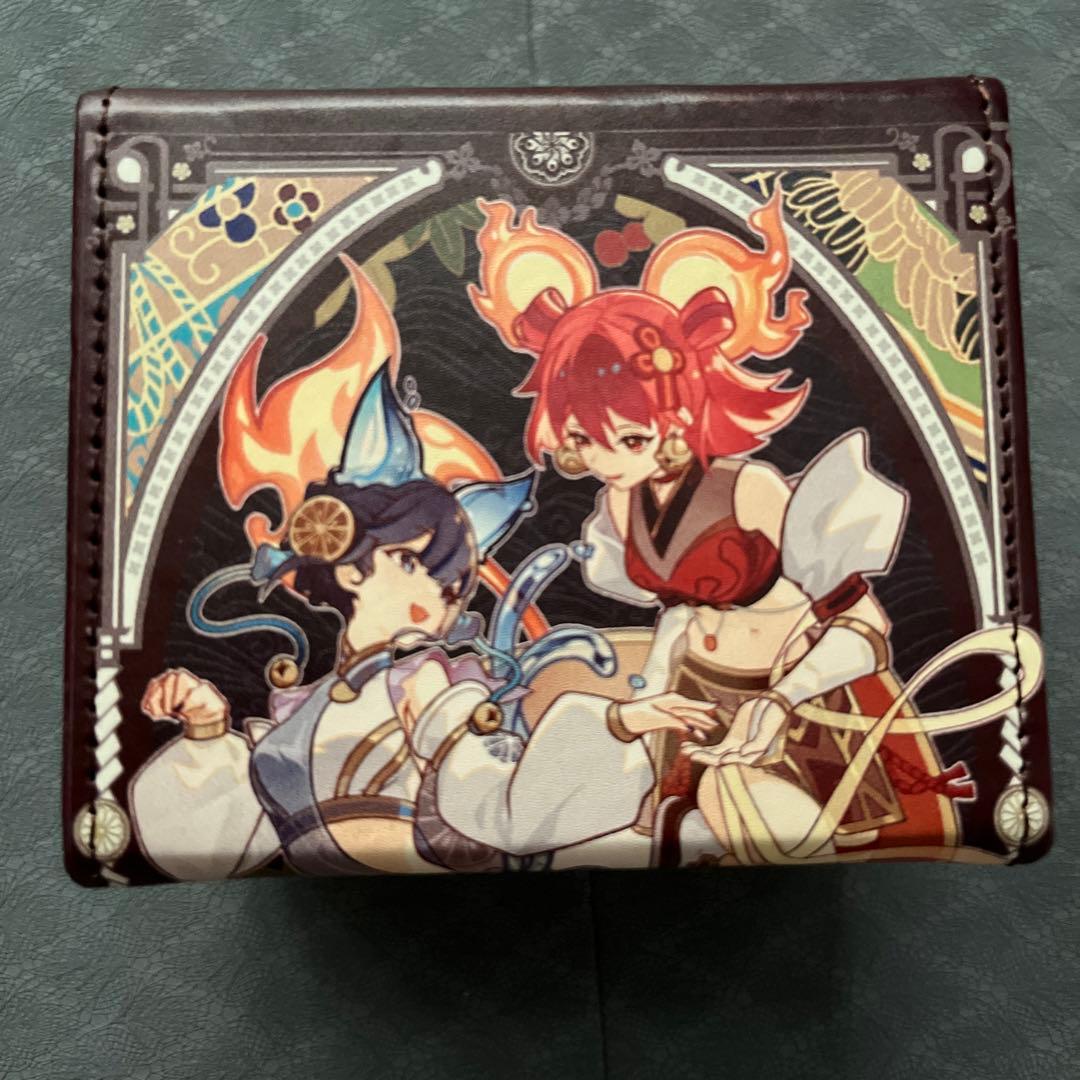 遊戯王　御巫 剣の御巫ハレ ＆ 鏡の御巫ニニ　　デッキケース