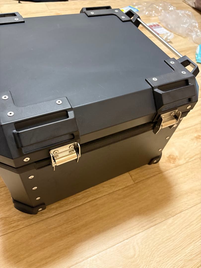 バイク用リアボックス55ℓ、サーモスクーラーバック付き