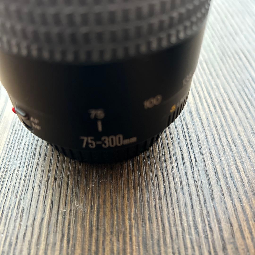 Canon EF 75-300mm f4-5.6レンズ