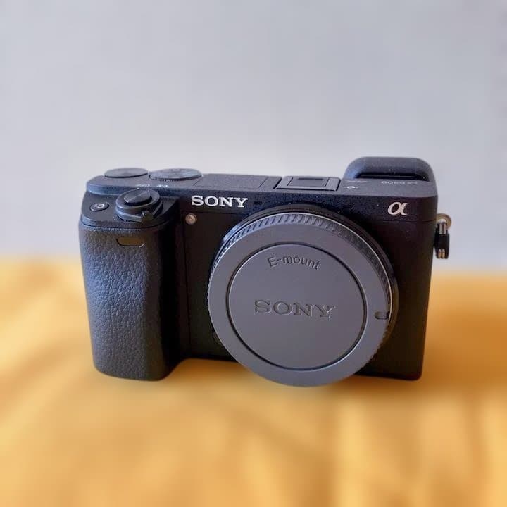 限定値下中 【美品】SONY α6300(SS1337回)+レンズ１本ラ