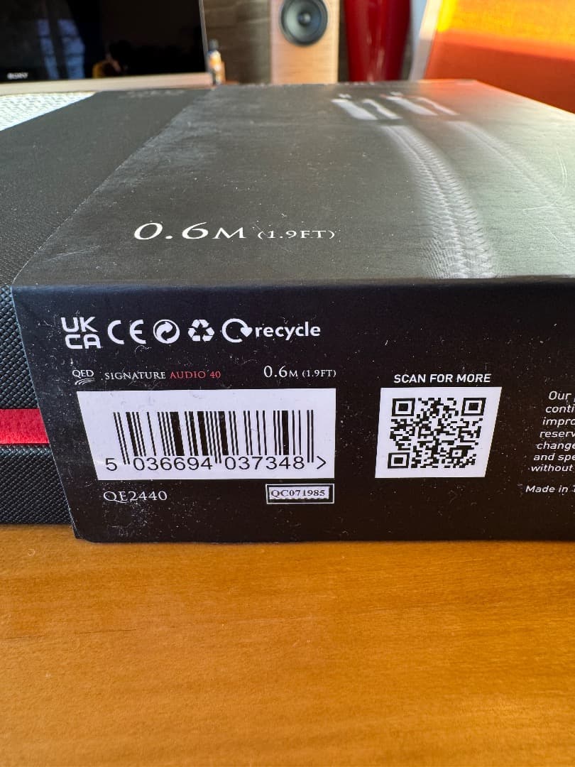 RCAケーブル QED SIGNATURE AUDIO 40 0.6m２本