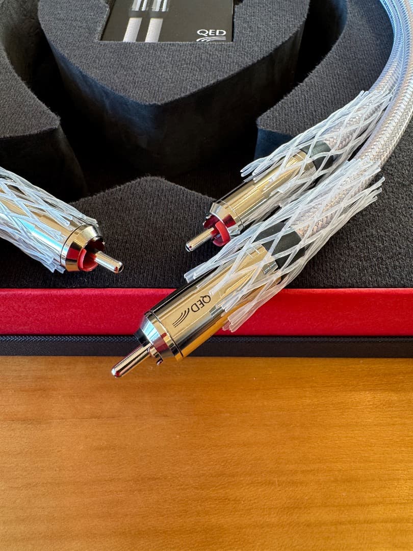 RCAケーブル QED SIGNATURE AUDIO 40 0.6m２本