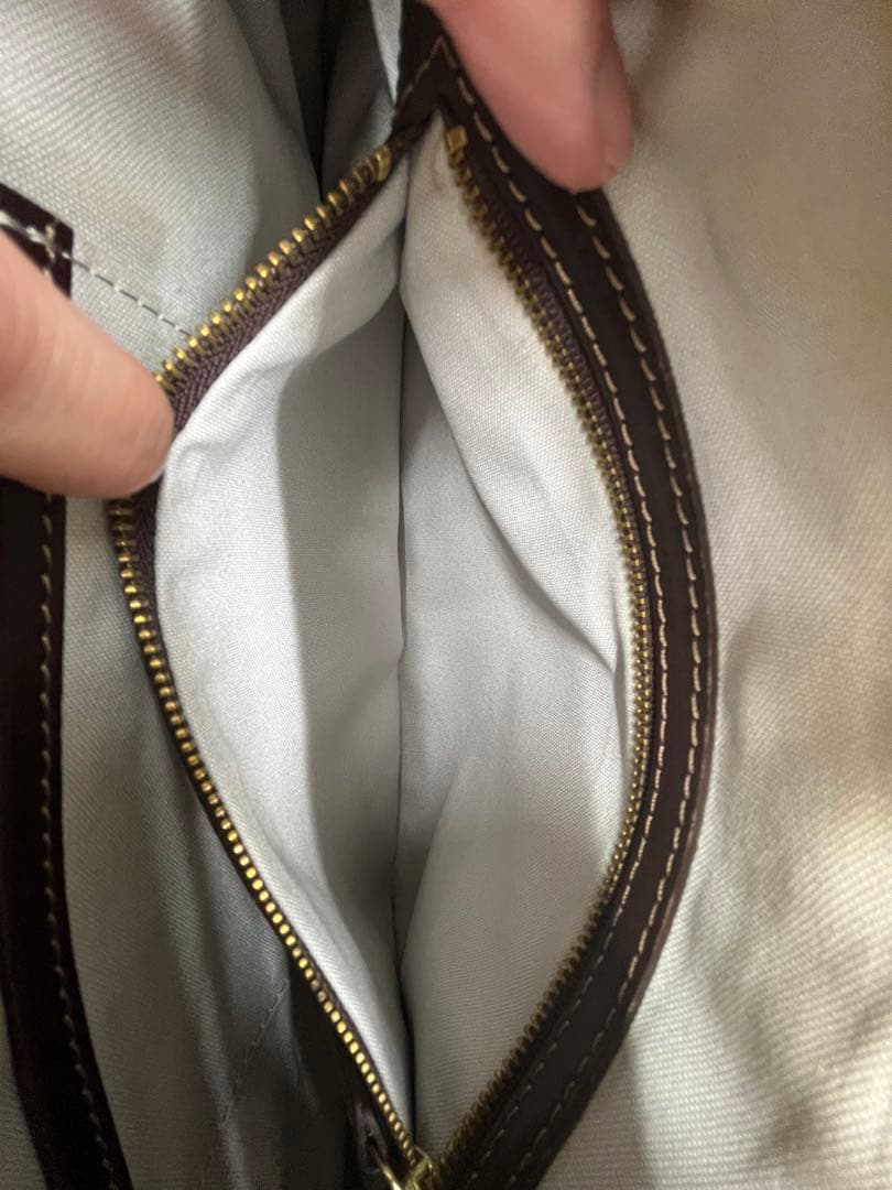 土屋鞄　アルマス　バッファローボディバッグ