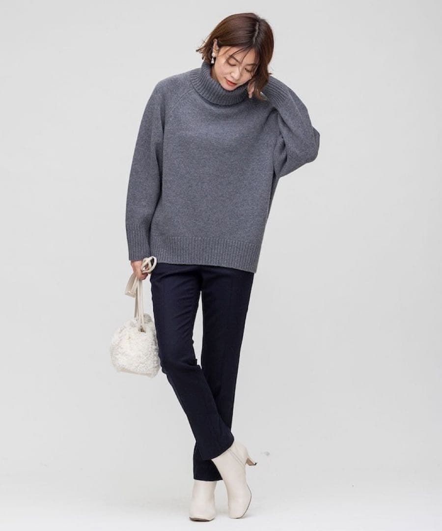 専用　　23区ウールカシミヤブレンドバルキー タートルネック ニット44 XL