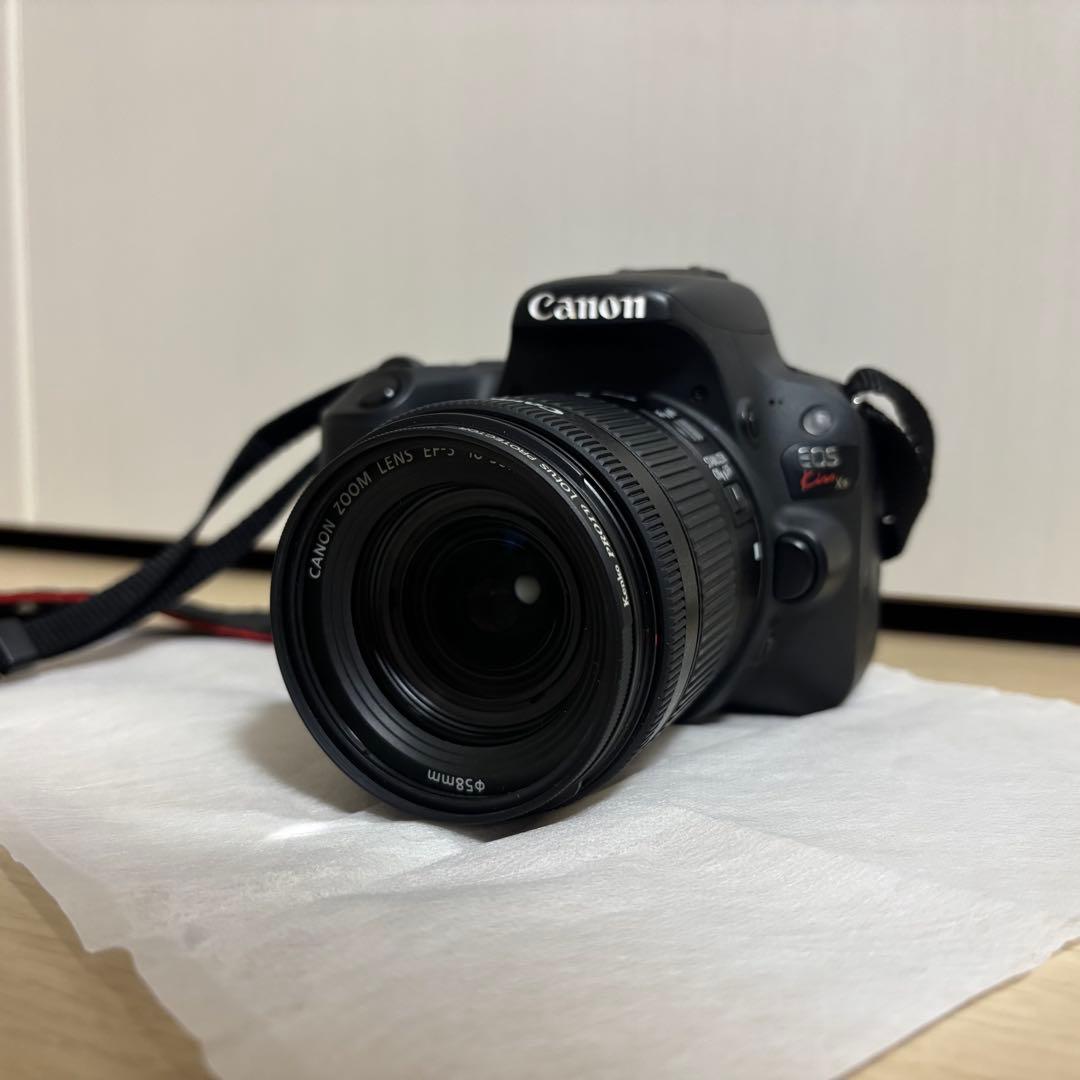 Canon EOS Kiss X9 ズームレンズキット　一眼レフ
