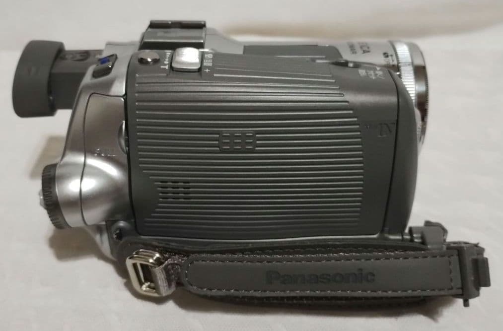 値下げ！『Panasonic NV-GS150』 ビデオカメラ 本体　中古美品