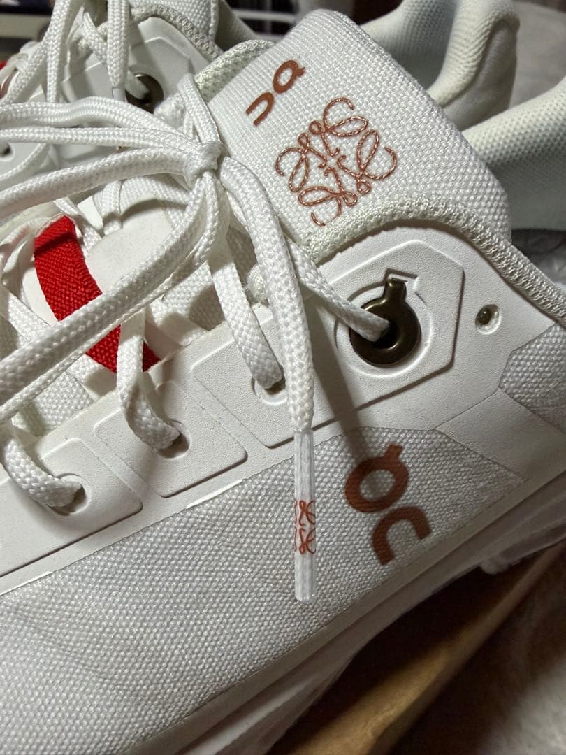 た*ず様 【美品】On LOEWE オン ロエベ コラボスニーカー