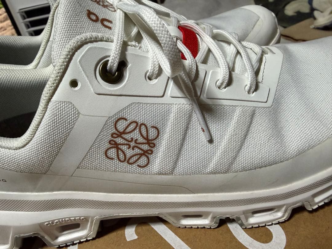 た*ず様 【美品】On LOEWE オン ロエベ コラボスニーカー