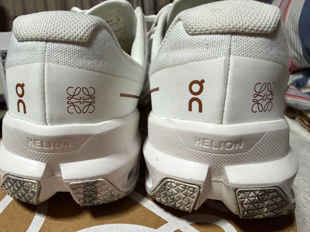 た*ず様 【美品】On LOEWE オン ロエベ コラボスニーカー