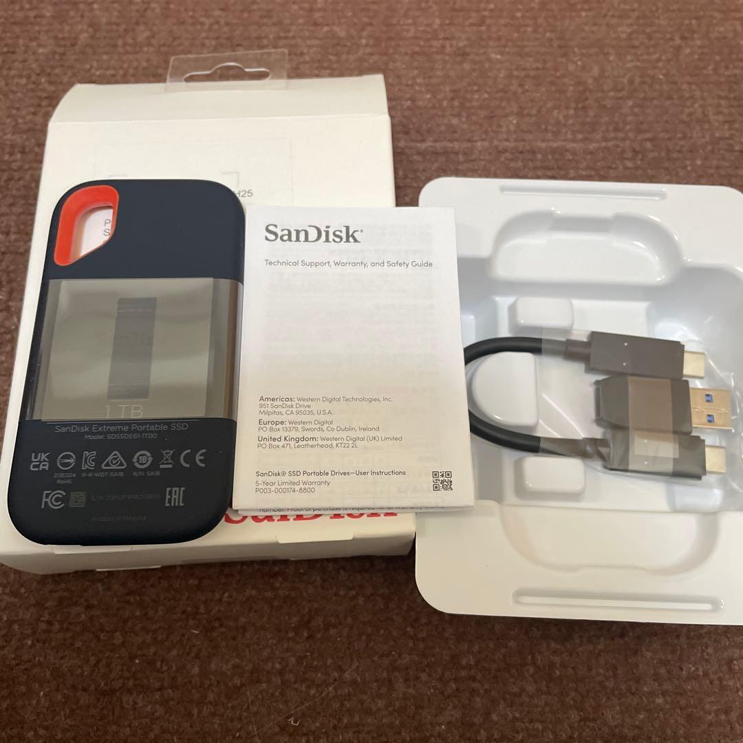 SanDisk 外付けSSD 1TB SDSSDE61-1T00-GH25