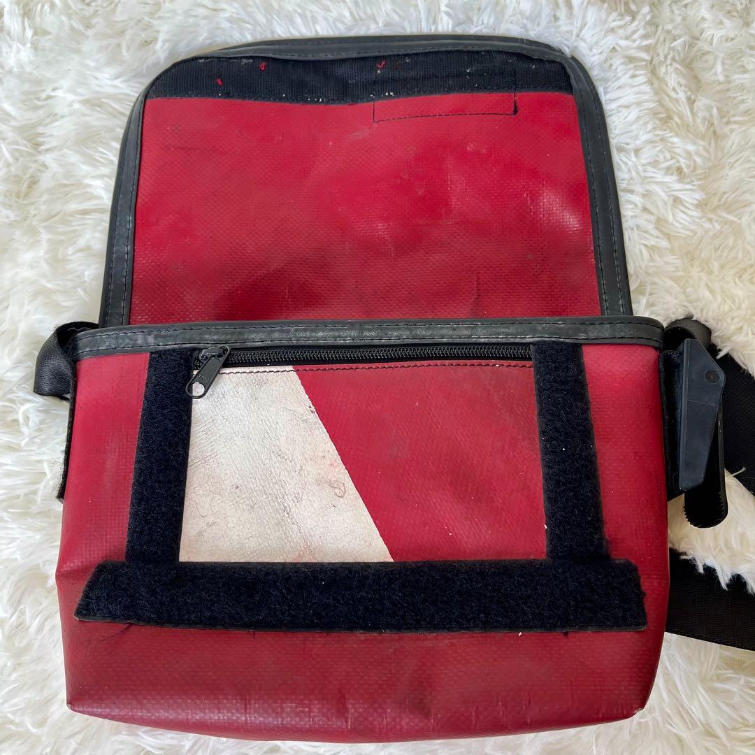 FREITAG F41 HAWAII FIVE-0 メッセンジャーバッグ 赤