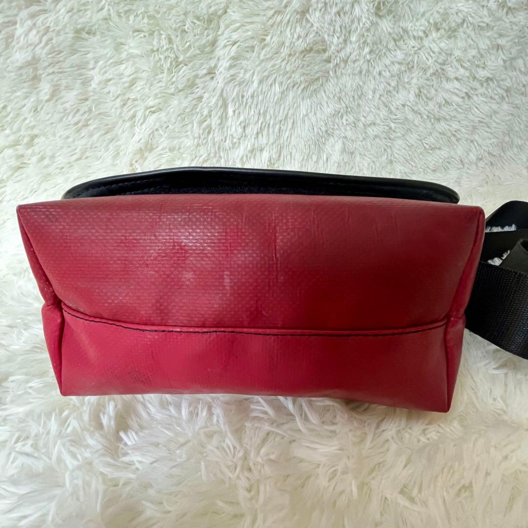 FREITAG F41 HAWAII FIVE-0 メッセンジャーバッグ 赤