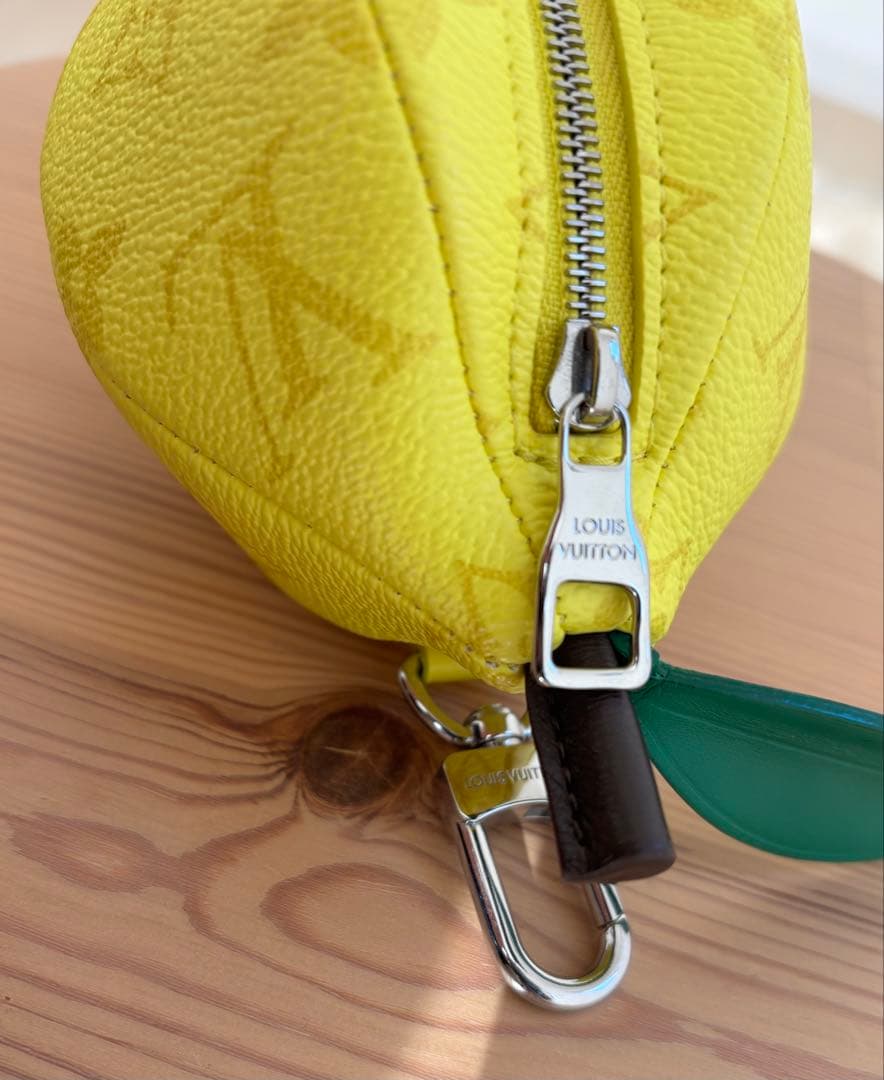 ルイヴィトン ポシェット レモンポーチ モノグラム M81197