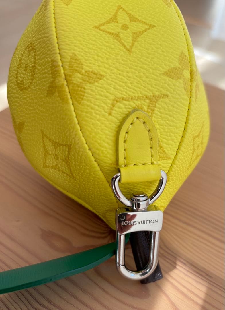 ルイヴィトン ポシェット レモンポーチ モノグラム M81197