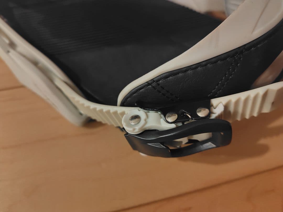 Burton ビンディング MISSION Mサイズ