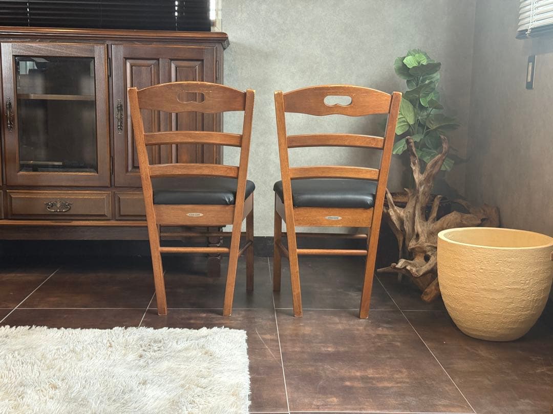 ヴィンテージチェア　座面ブラック　レザー　チェリー　レトロ　4脚セット　nz