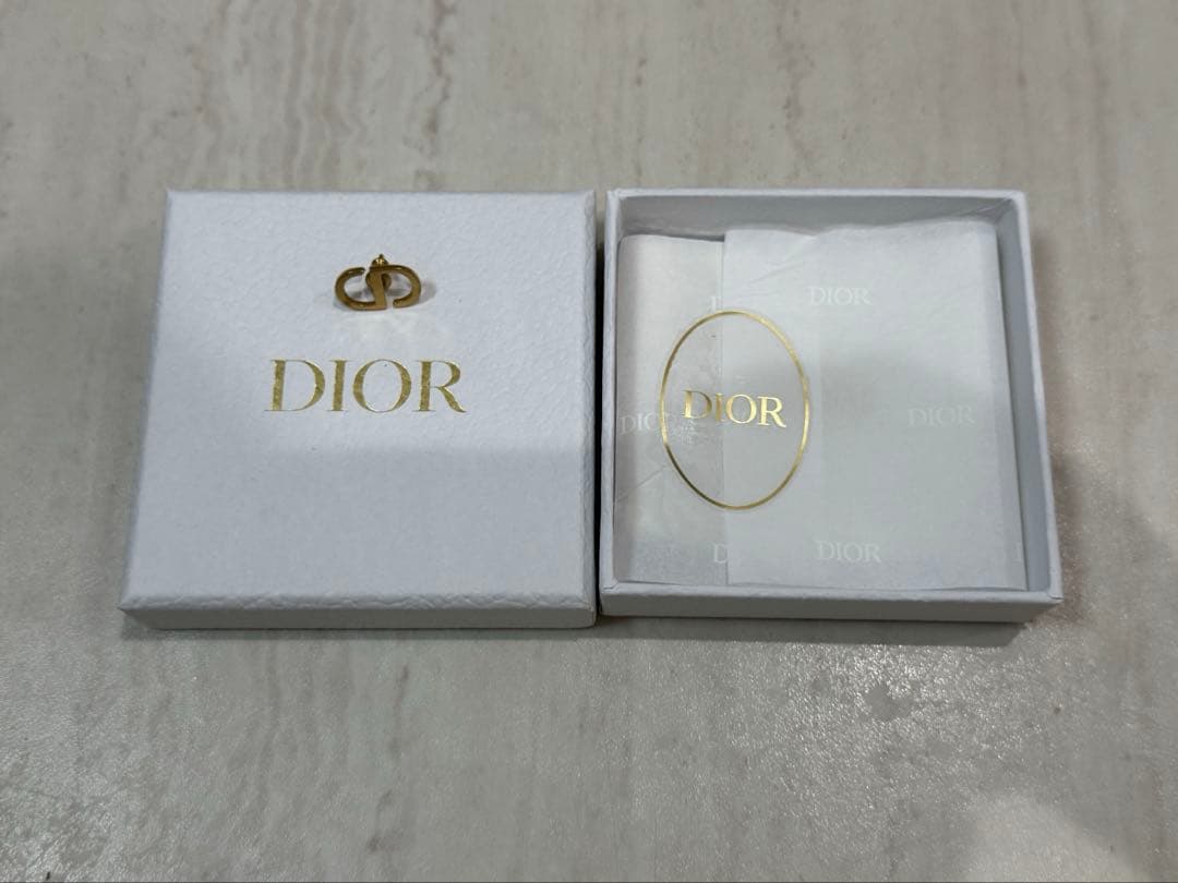 Diorピアス（片耳）