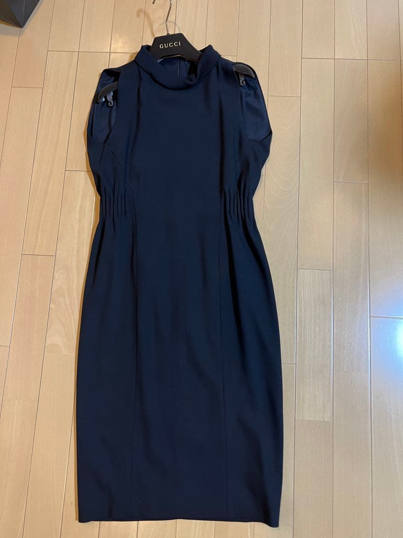 GUCCI ワンピース　黒DHT-S516H