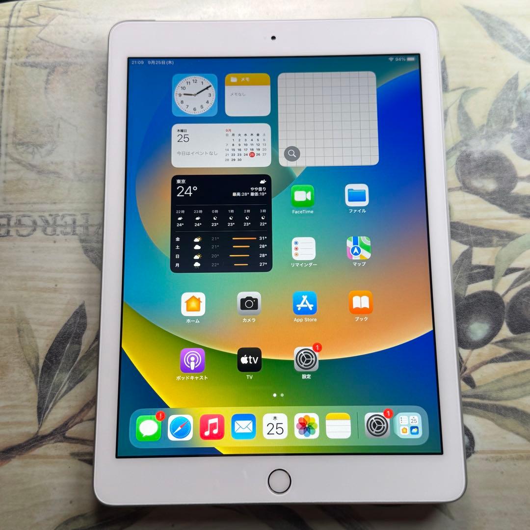 iPad 第5世代 Wi-Fi+SIMフリー○A1823