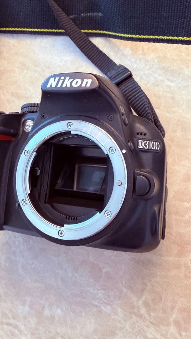 Nikon D3100 デジタル一眼レフカメラ 本体