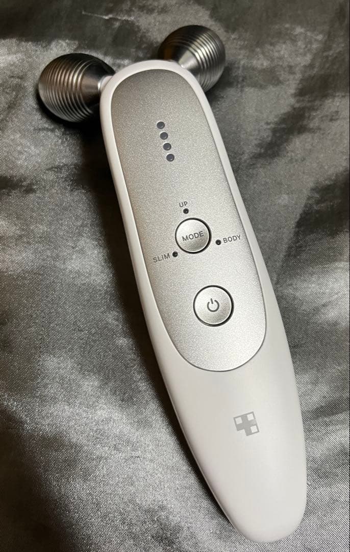 MEDICUBE AGE-R Derma EMS Shot (エージアール）