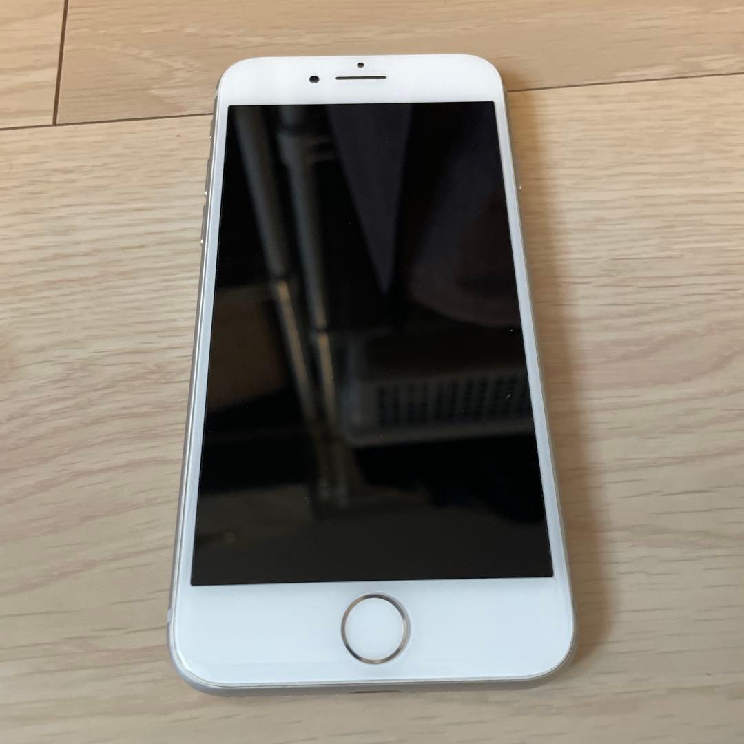 Apple iPhone 8 シルバー　メモリー256GB