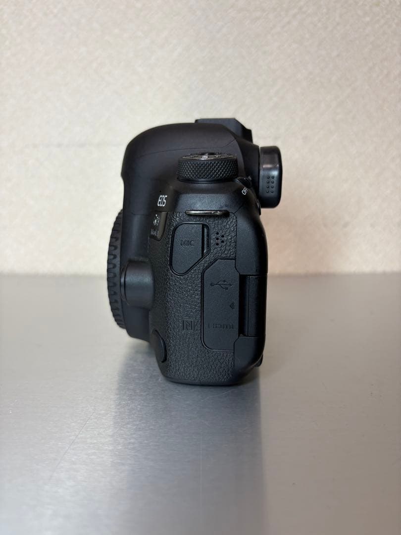 EOS 6D Mark II デジタル一眼レフ