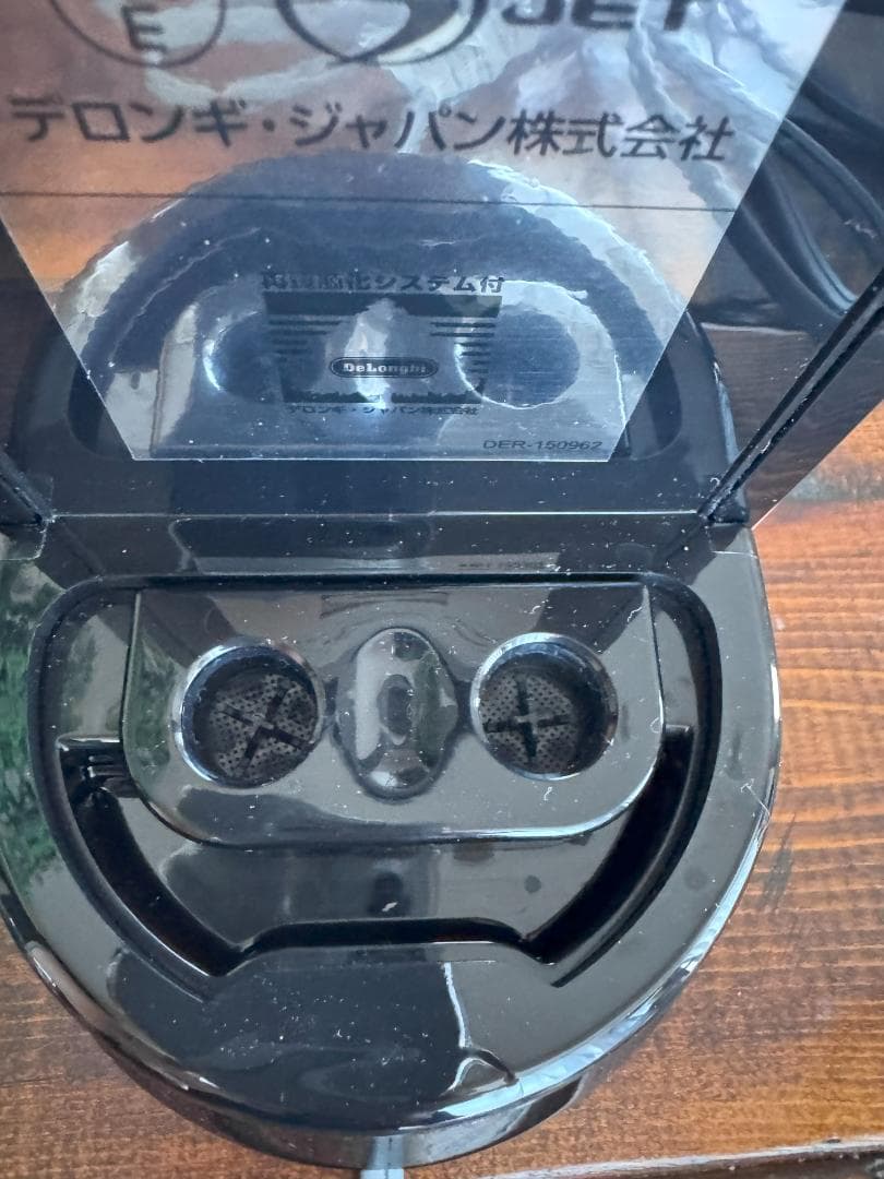 デロンギ デディカ エスプレッソ・ カプチーノメーカー　EC680M